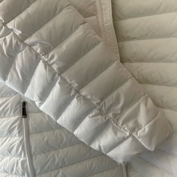 BCBG Zip Front Puffer White Waterproof Feather Free Eco Friendly Jacket - XL - Picture 8 of 8